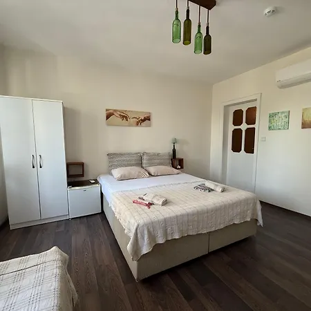 Hotel Kalidna